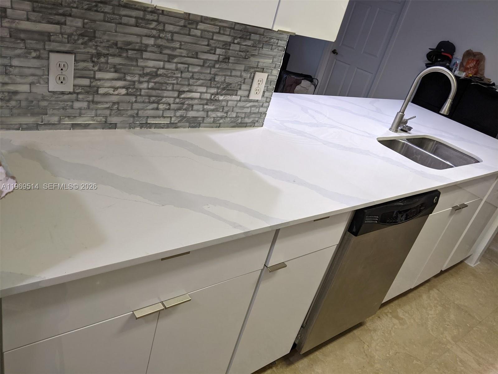 KEYSTONE VILLAS II CONDO - Residential Lease