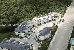 OAK HAMMOCK TOWNHOMES SUB - Residential