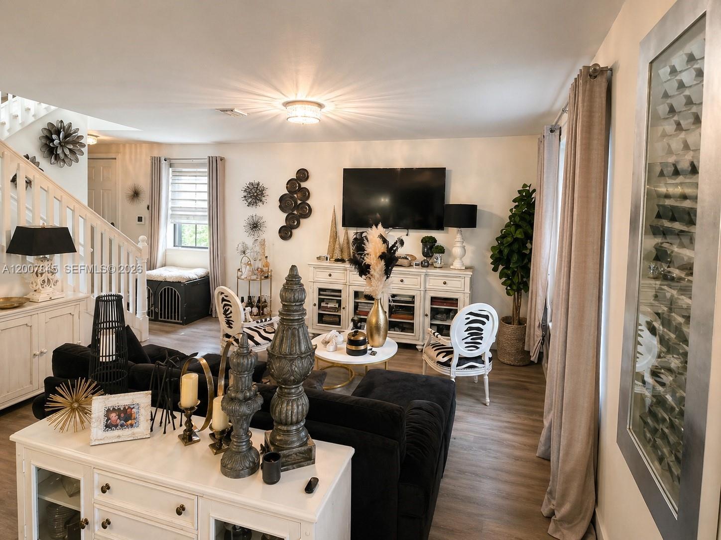 OAK HAMMOCK TOWNHOMES SUB - Residential