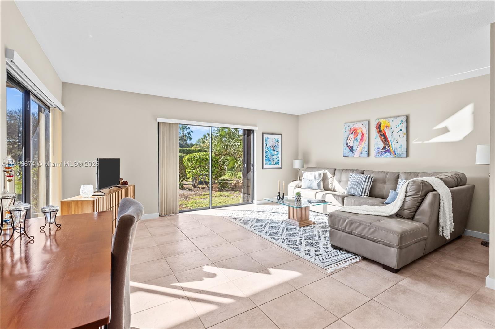 3209 S Lakeview Cir 8103