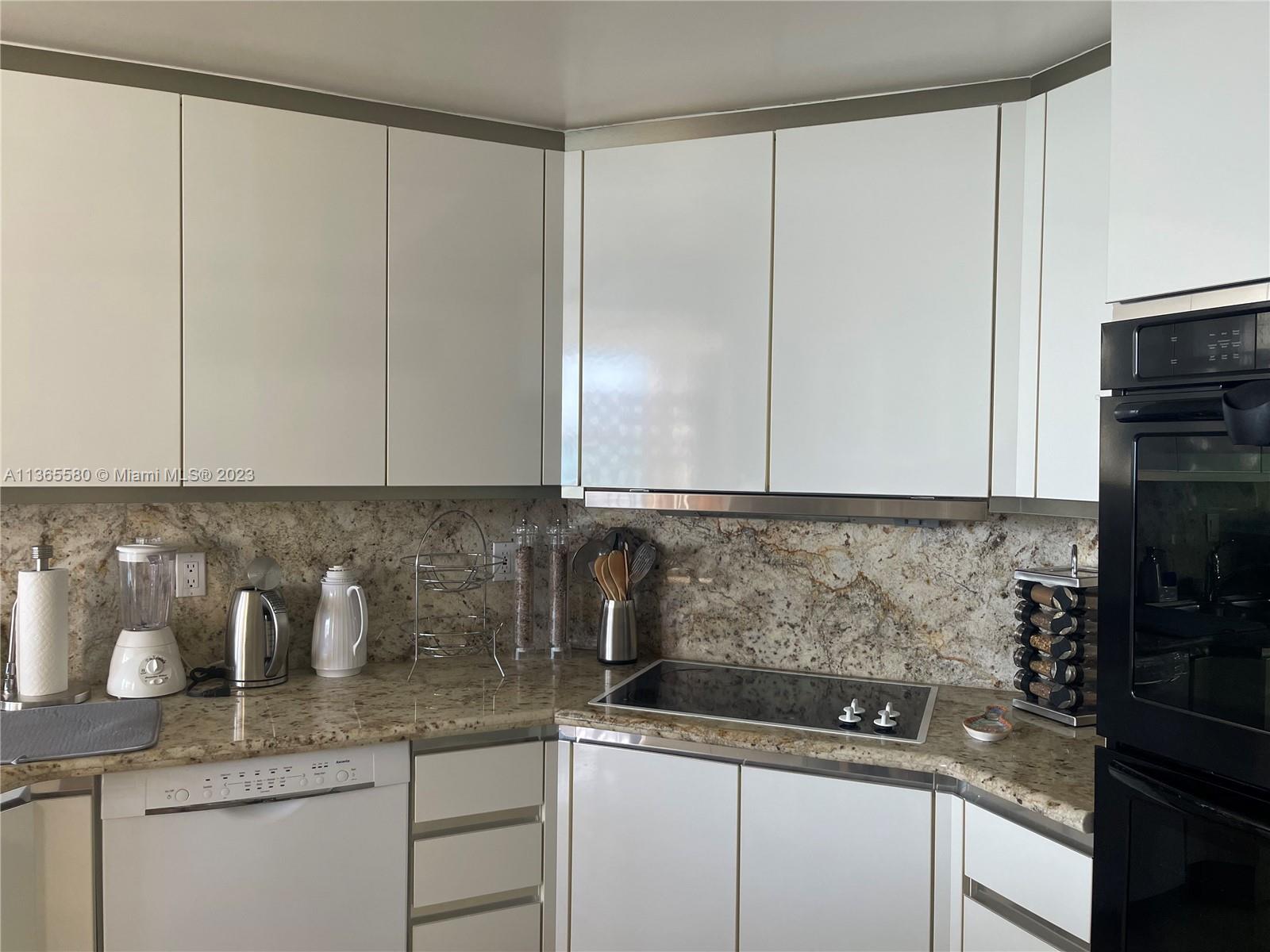 GRAND BAY RESIDENCES COND - Residential
