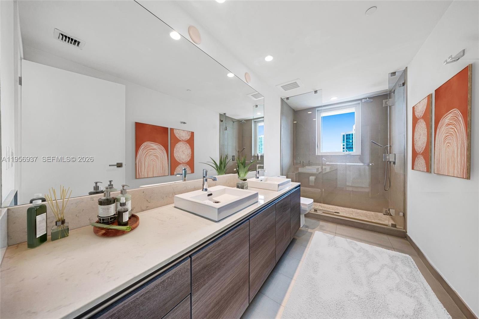 THE BOND (1080 BRICKELL) - Residential