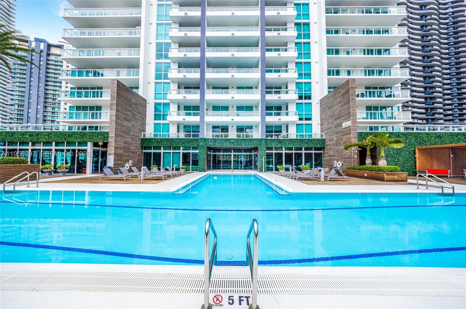 THE BOND (1080 BRICKELL) - Residential