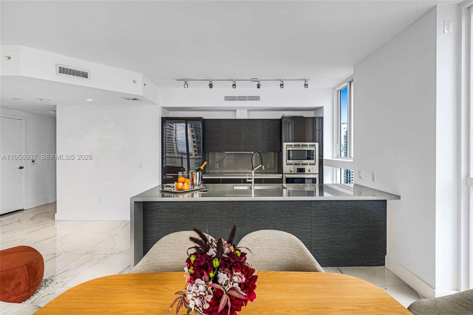 THE BOND (1080 BRICKELL) - Residential