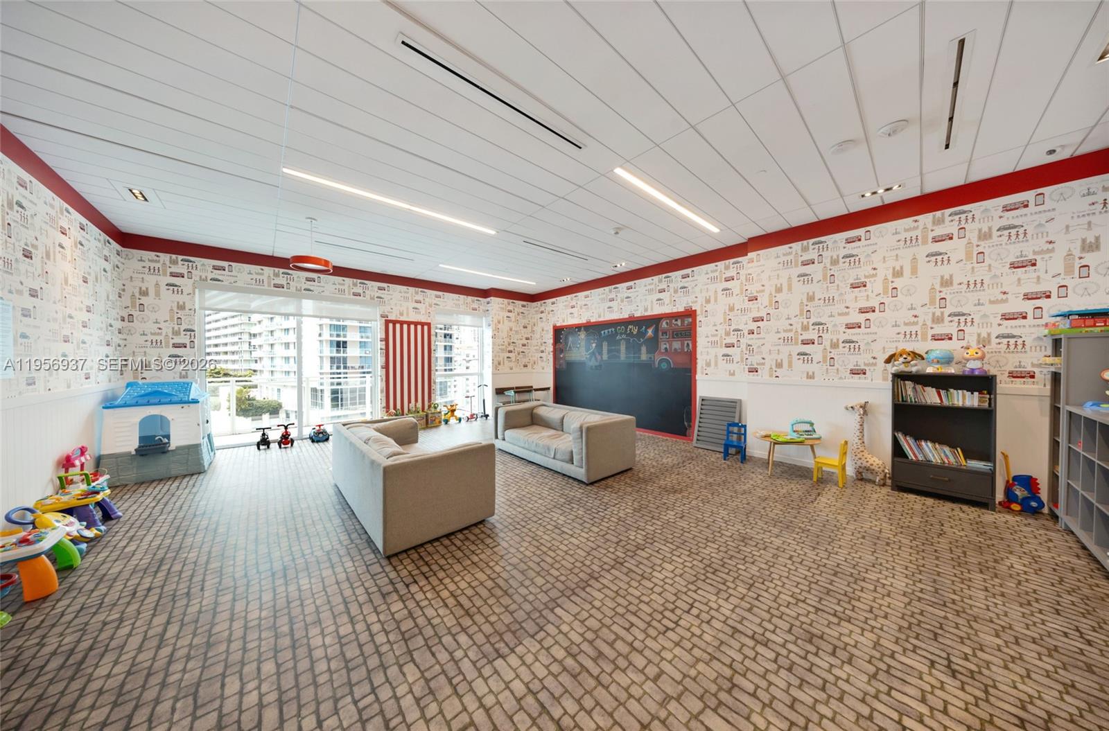 THE BOND (1080 BRICKELL) - Residential