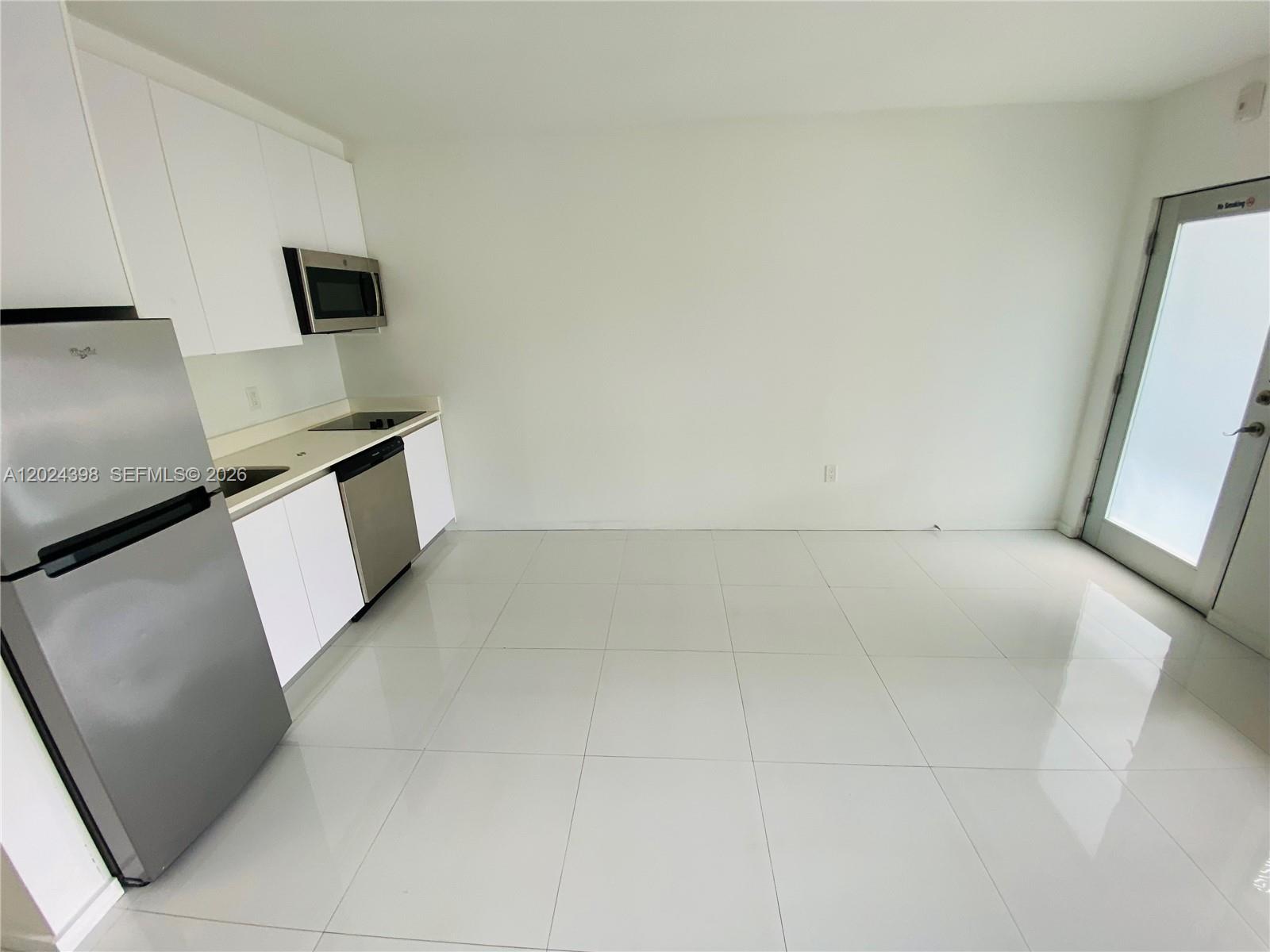 ELISA CONDO - Residential Lease