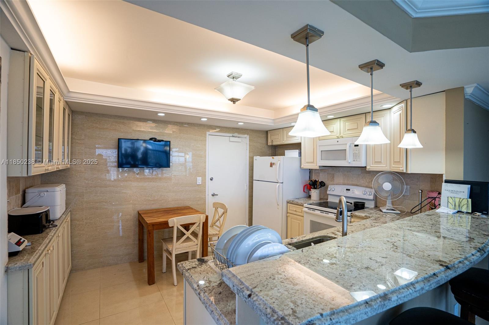 GALT OCEAN CLUB CONDO - Residential Lease