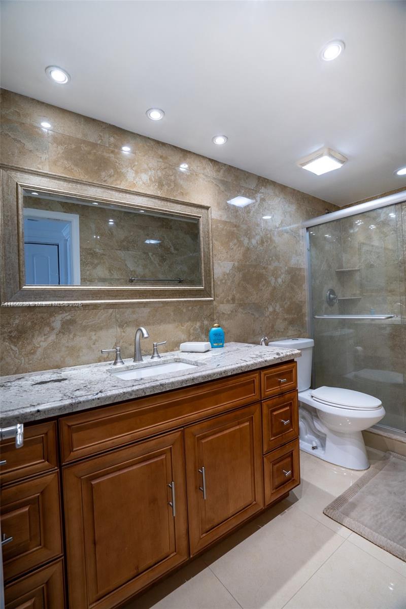 GALT OCEAN CLUB CONDO - Residential Lease