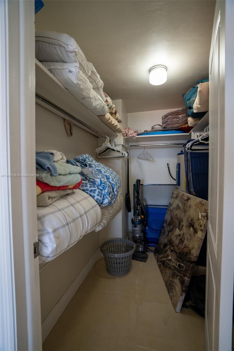 GALT OCEAN CLUB CONDO - Residential Lease