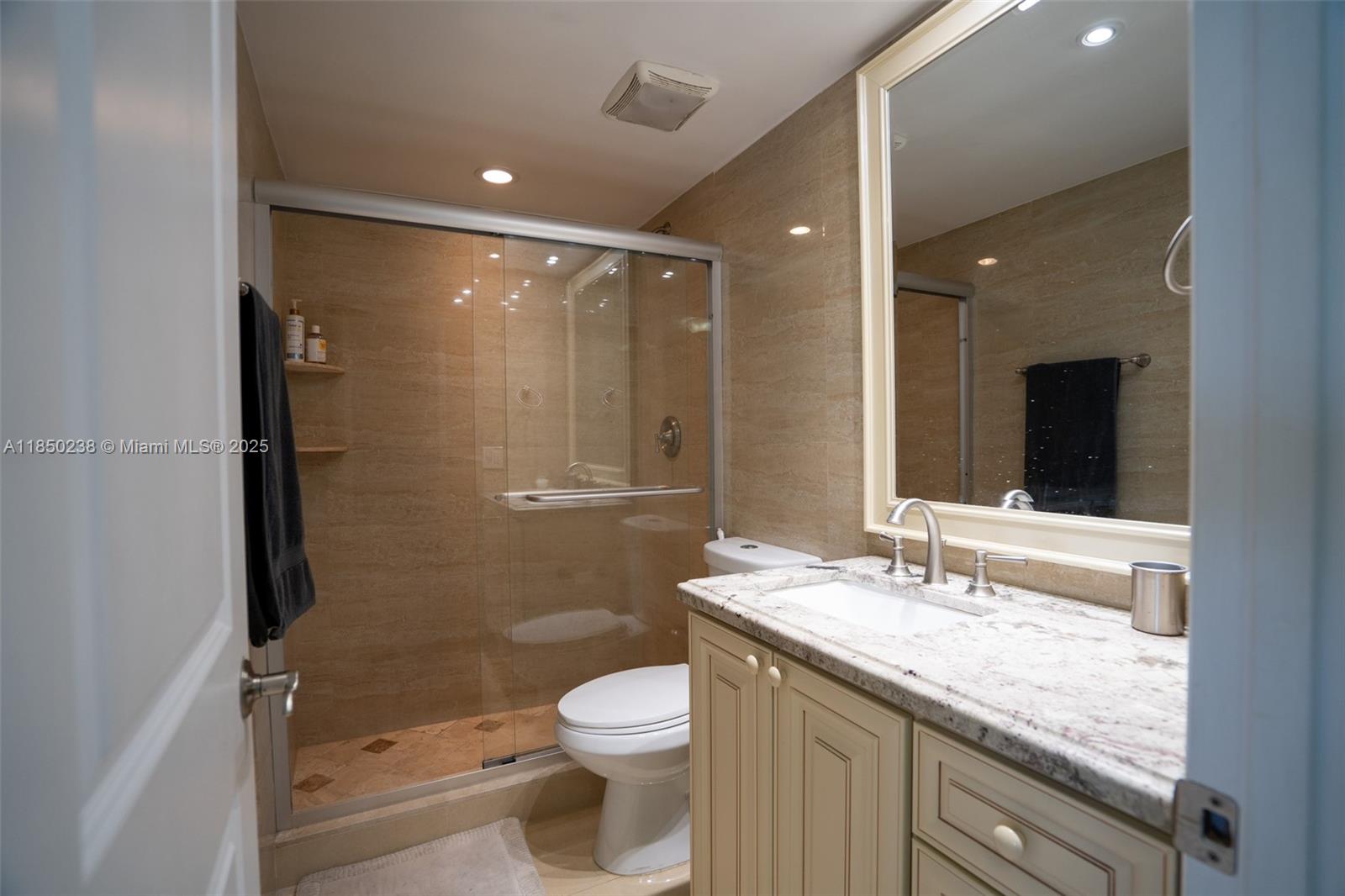 GALT OCEAN CLUB CONDO - Residential Lease