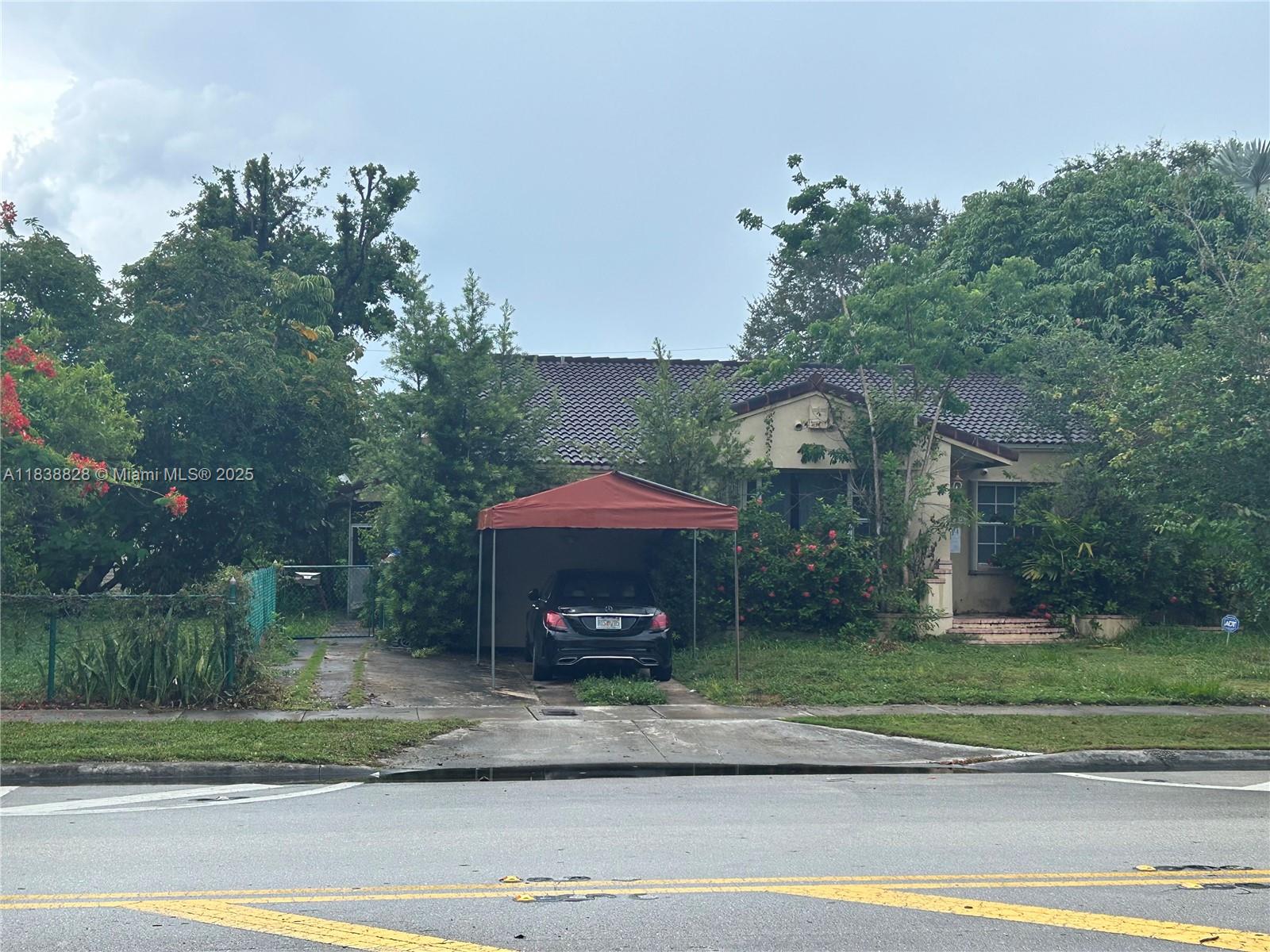 1739 SW 12th Ave