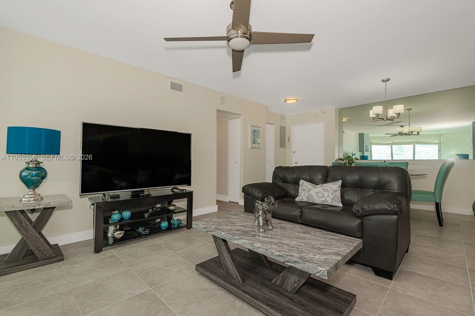 BURLEIGH HOUSE CONDO - Residential