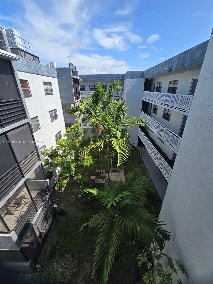 BROOKVIEW CONDO - Residential