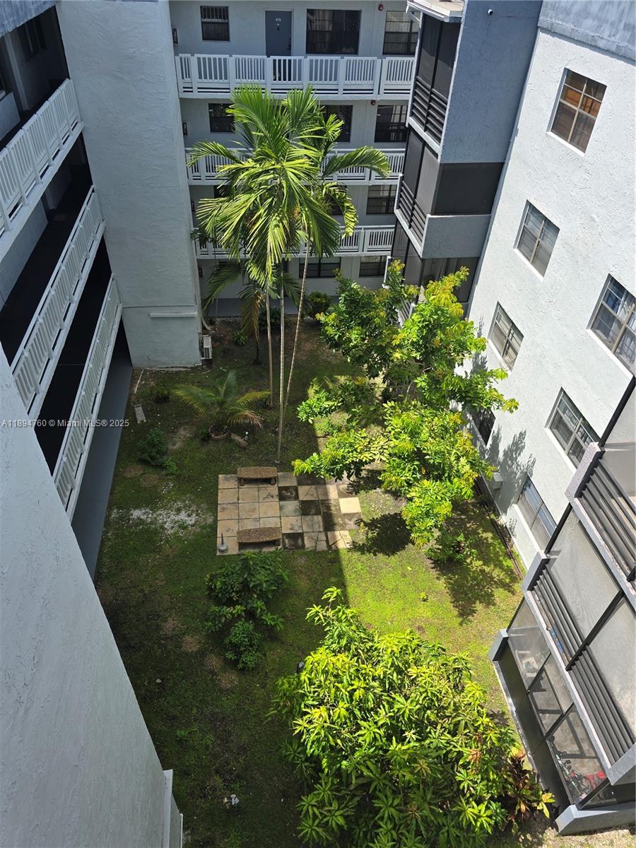 BROOKVIEW CONDO - Residential