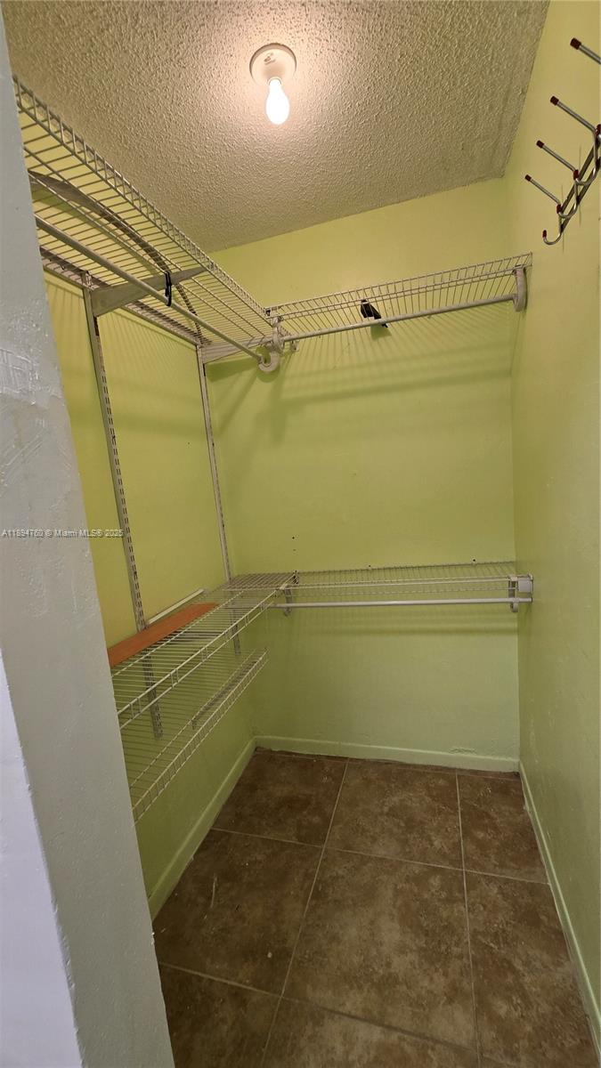 BROOKVIEW CONDO - Residential