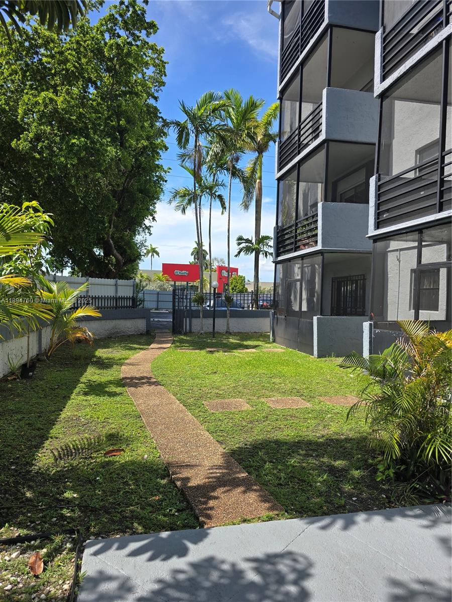 BROOKVIEW CONDO - Residential