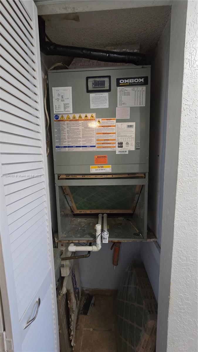 BROOKVIEW CONDO - Residential