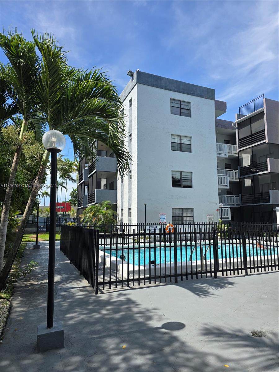 BROOKVIEW CONDO - Residential