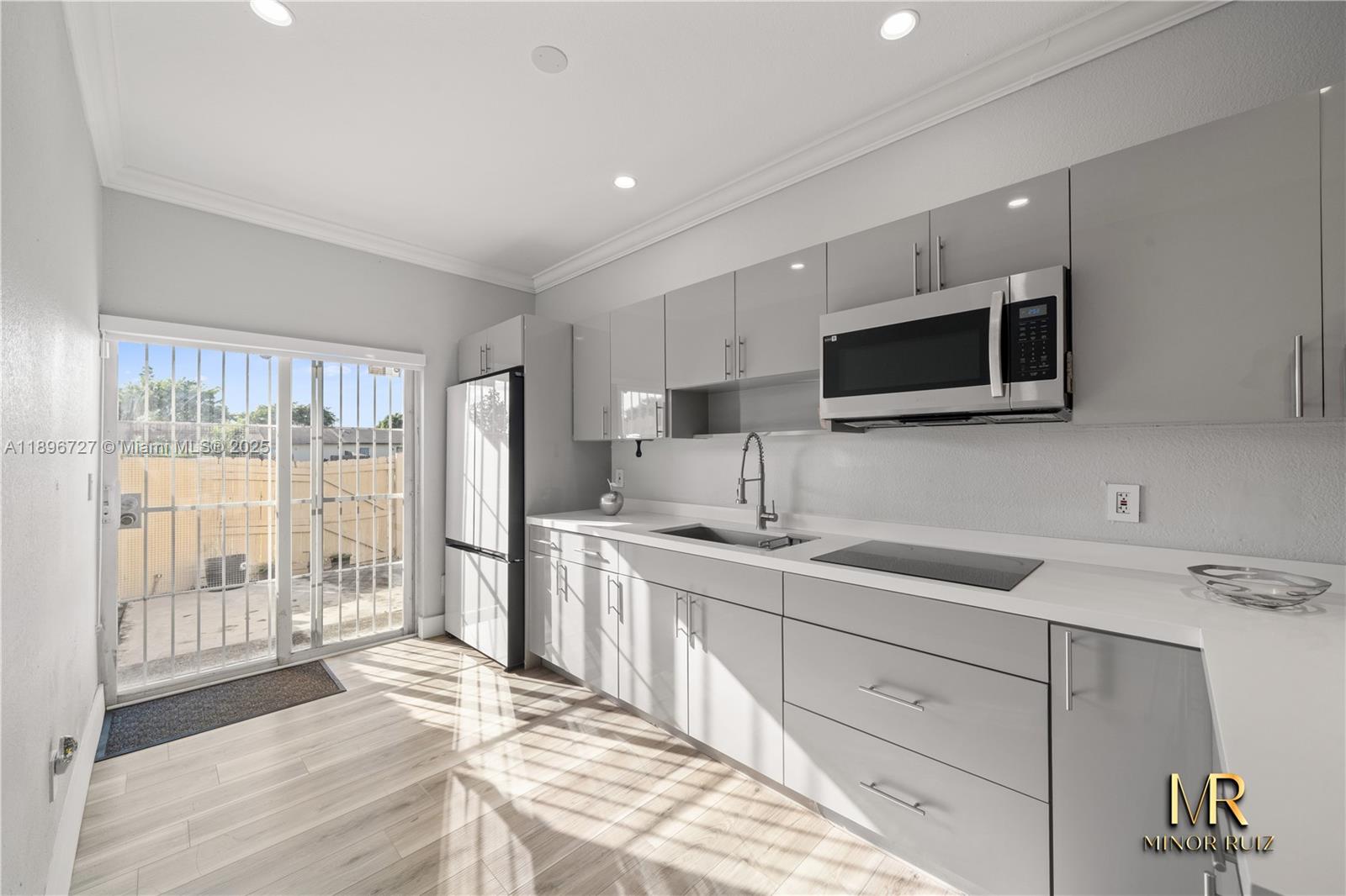 WATERSIDE TOWNHOMES SEC 4 - Residential