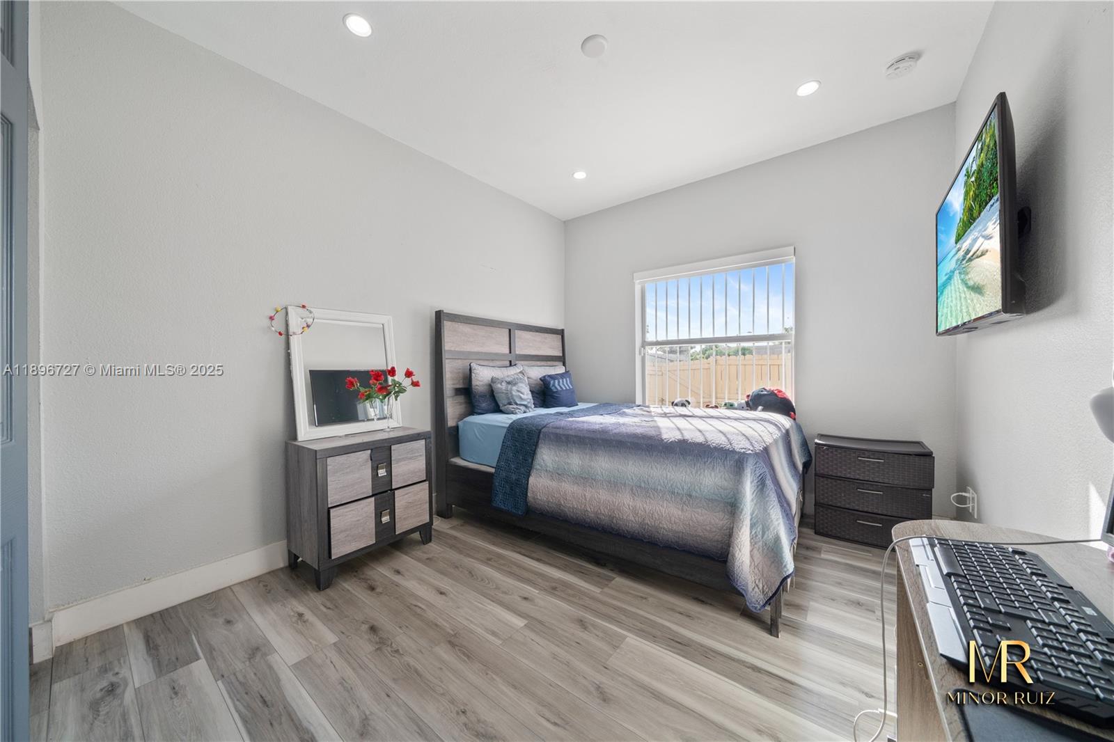 WATERSIDE TOWNHOMES SEC 4 - Residential