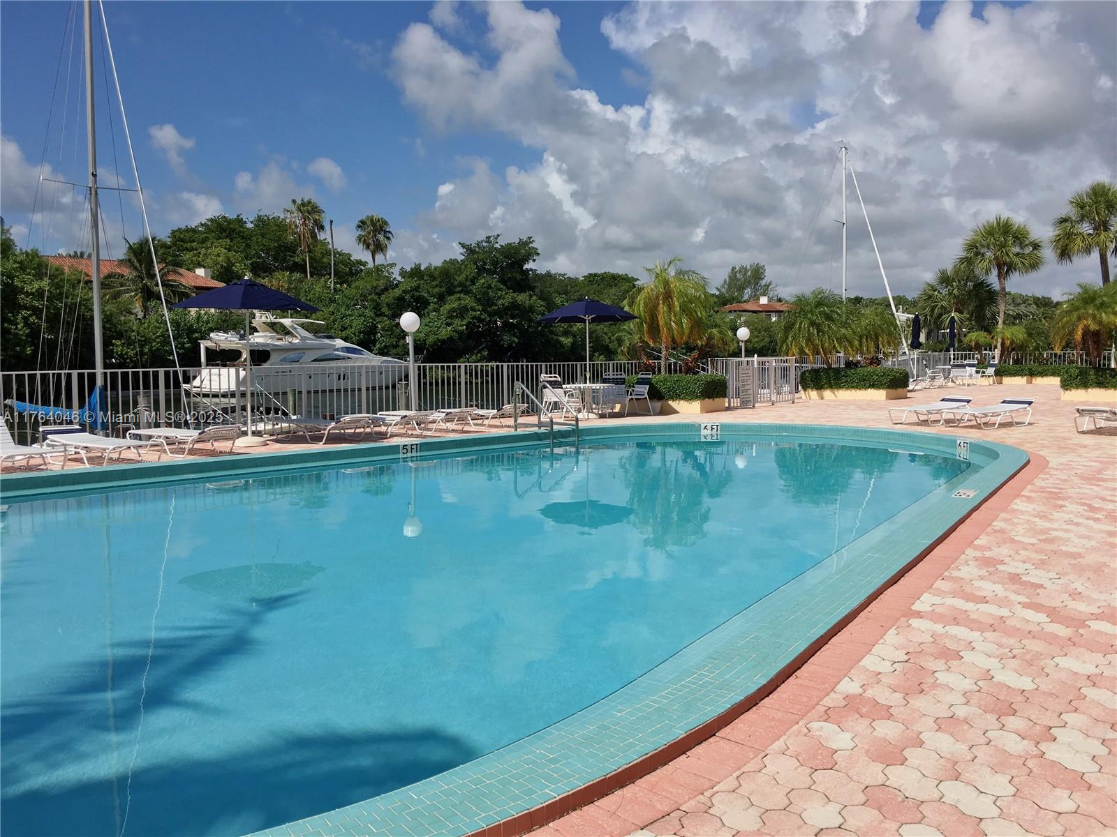 100 Edgewater Dr 309
