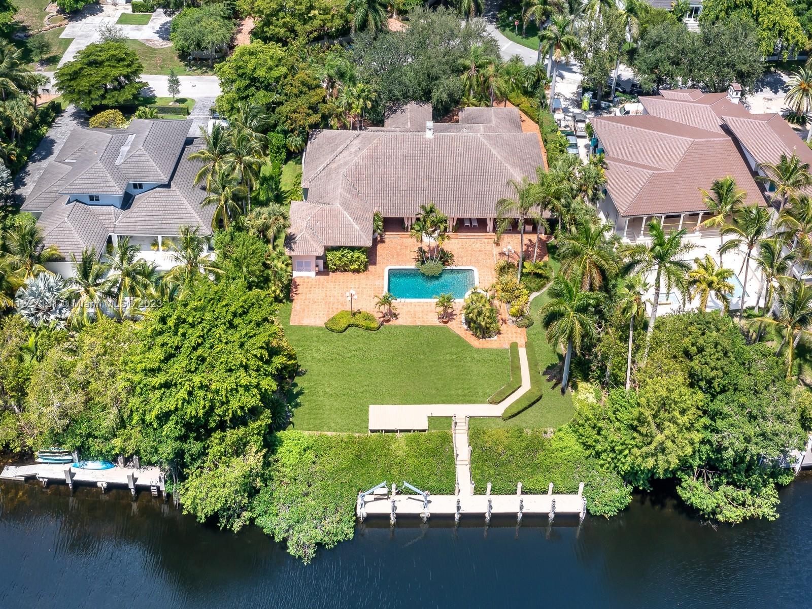 COCOPLUM SEC 1 - Residential