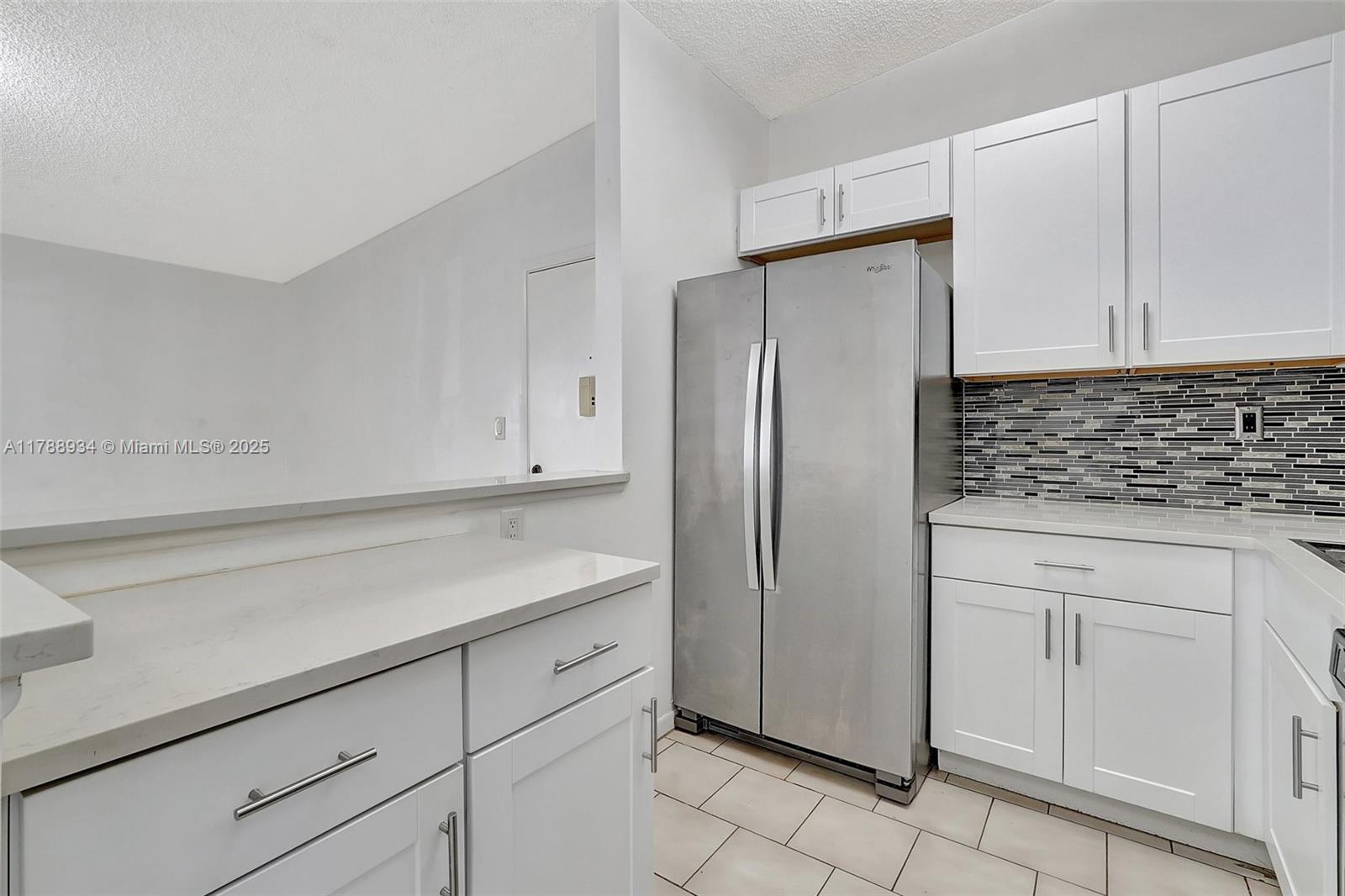 825 NE 199th St 204-13