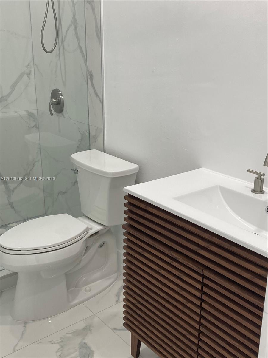 POINT ROYALE SEC 5 - Residential Lease