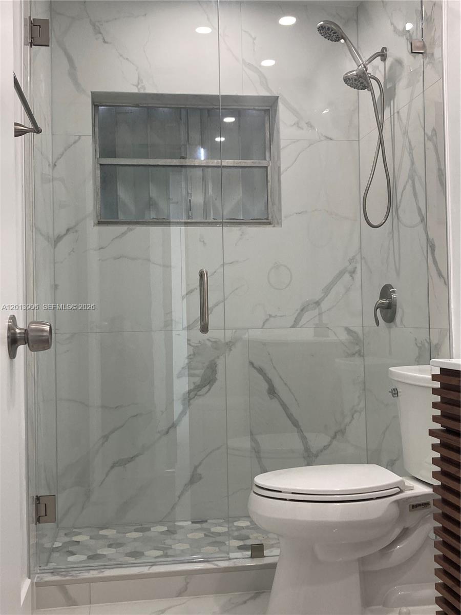 POINT ROYALE SEC 5 - Residential Lease
