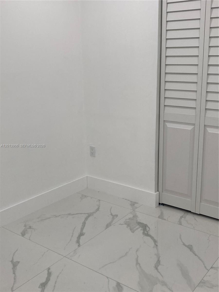 POINT ROYALE SEC 5 - Residential Lease