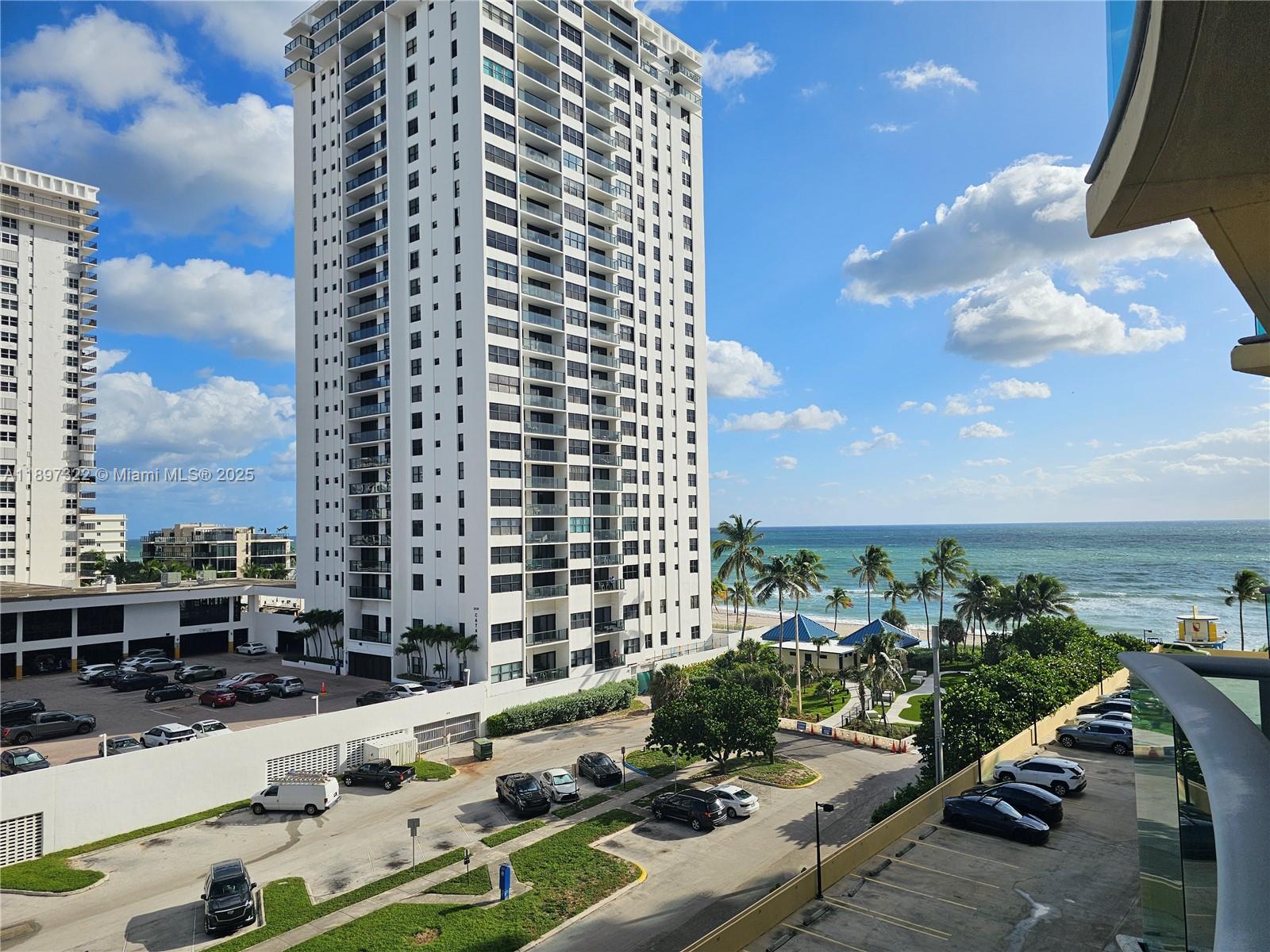 THE WAVE CONDO - Residential Lease