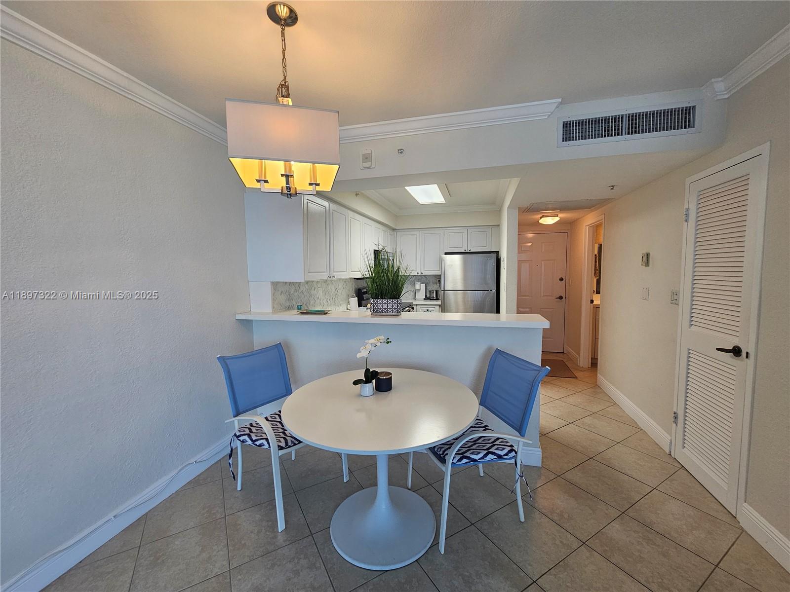 THE WAVE CONDO - Residential Lease