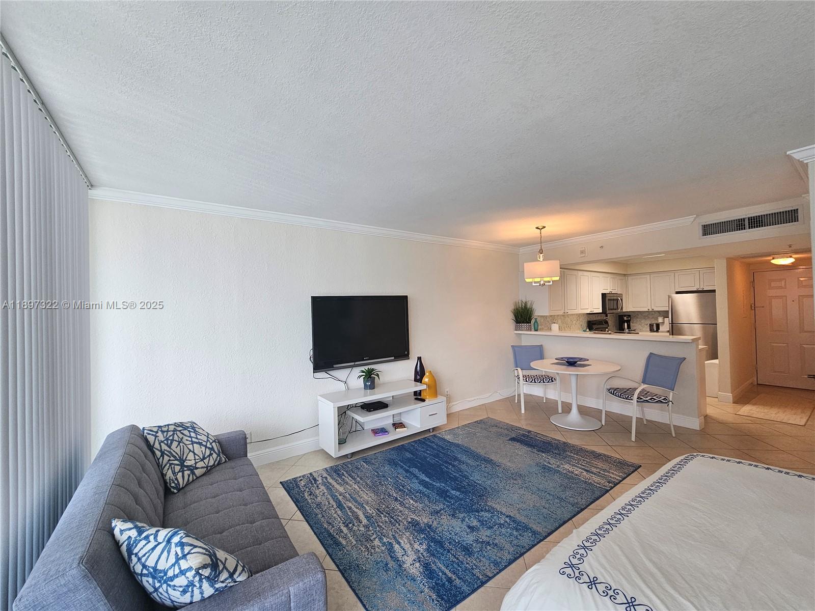 THE WAVE CONDO - Residential Lease
