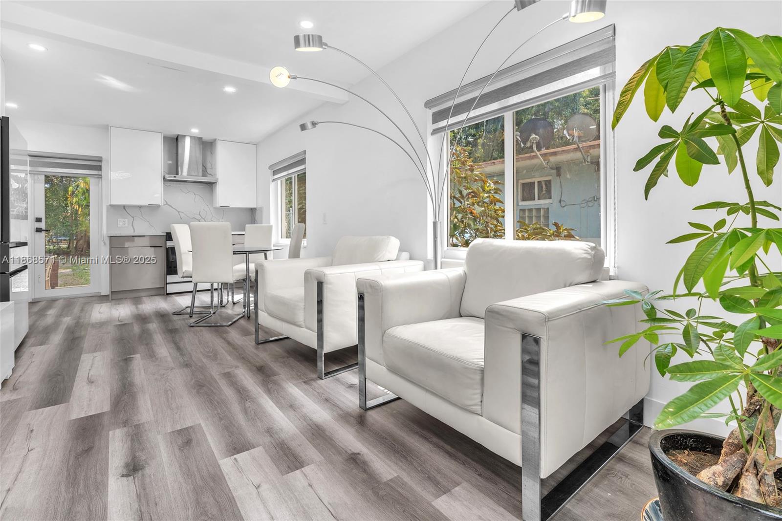 IRONS MANOR 2ND ADDN - Residential