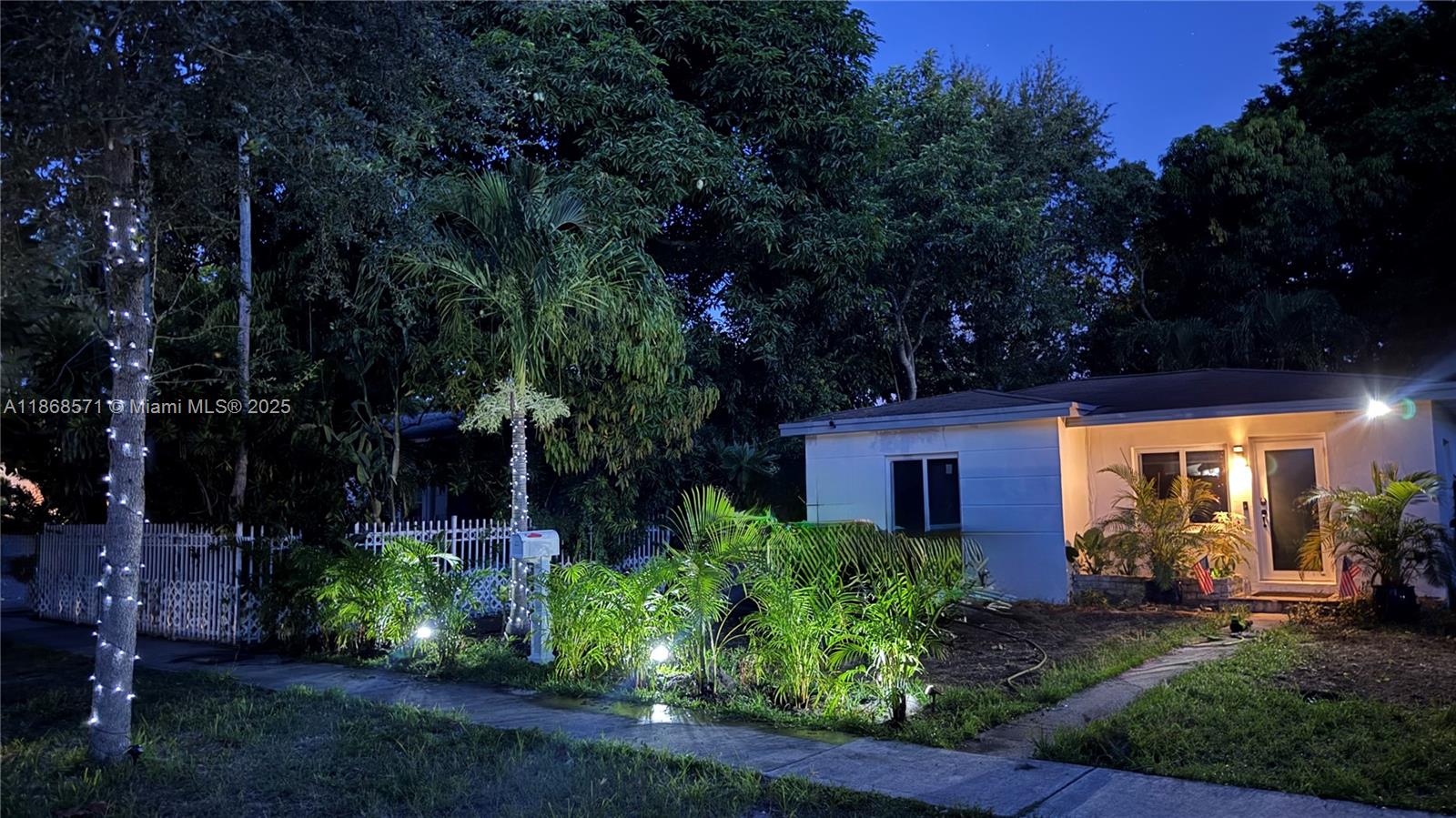 IRONS MANOR 2ND ADDN - Residential