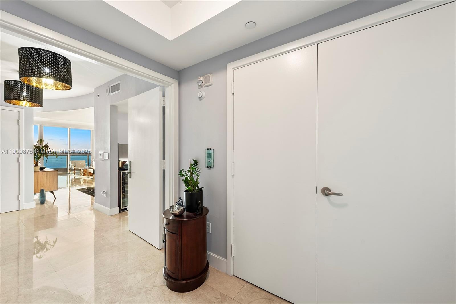 JADE RESIDENCES AT BRICKE - Residential Lease