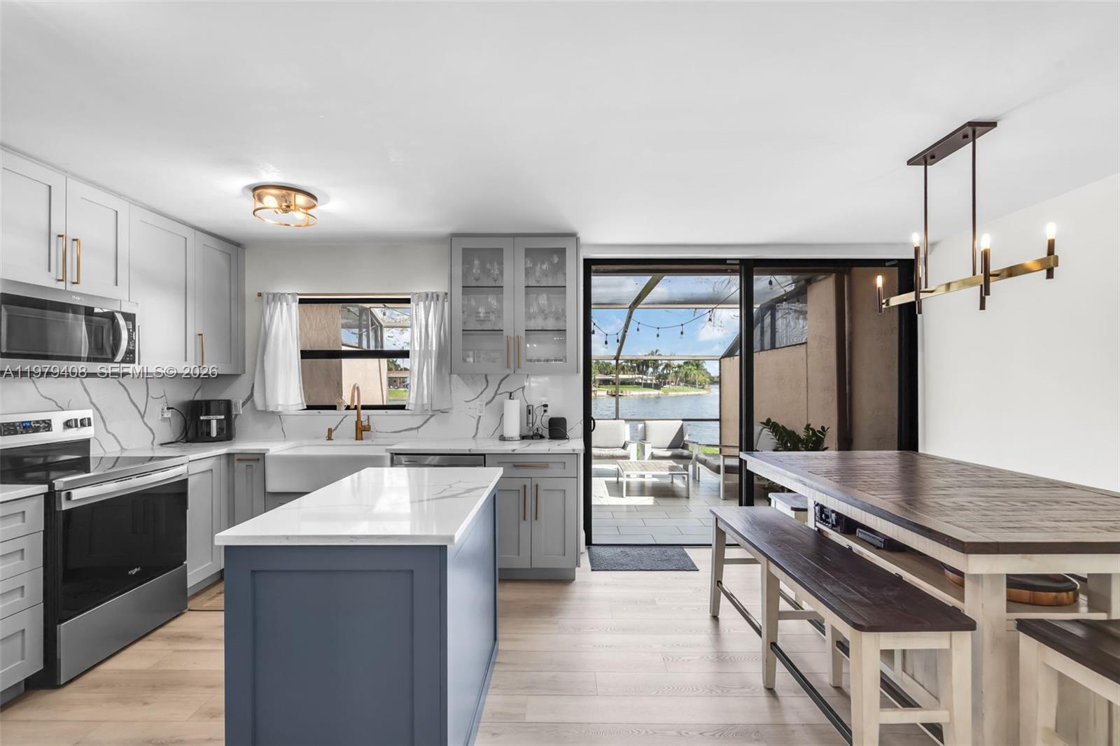 PEMBROKE LAKES SECTION SE - Residential Lease