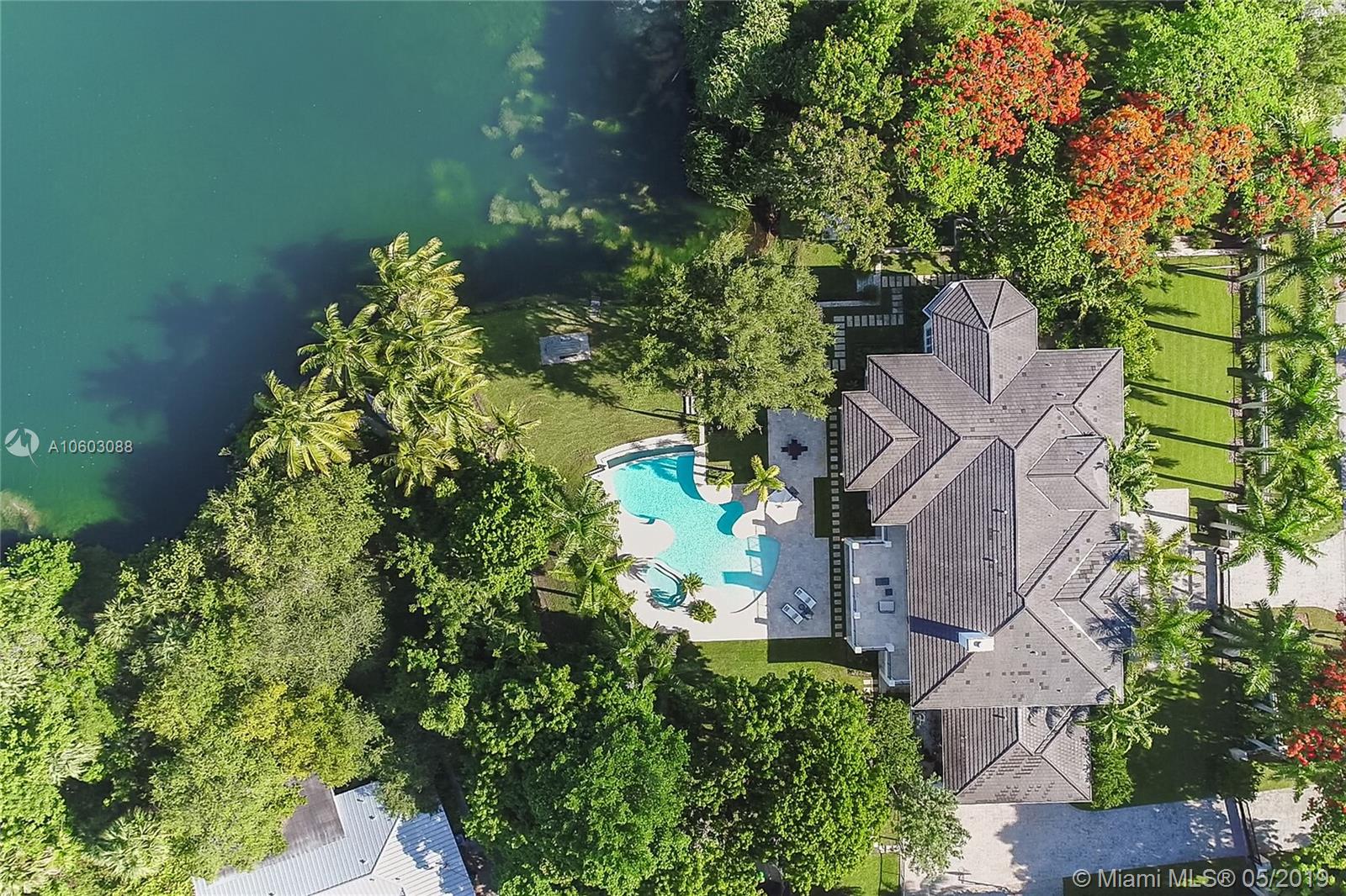 Hammock Lake - Residential