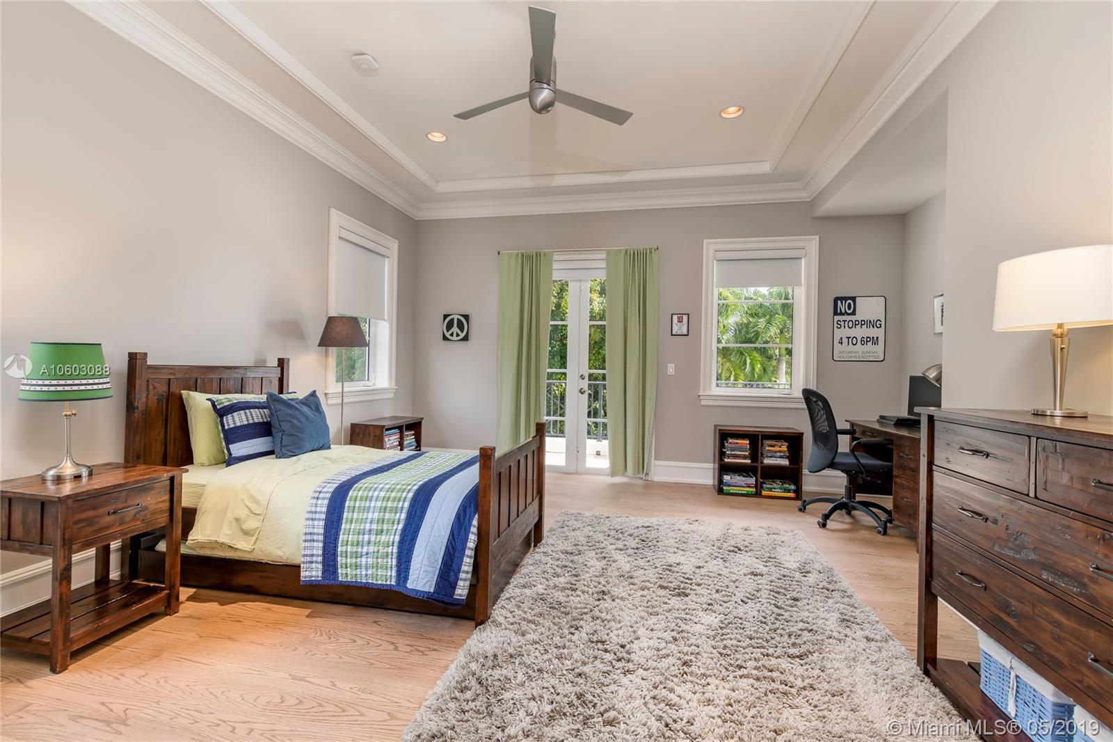 Hammock Lake - Residential