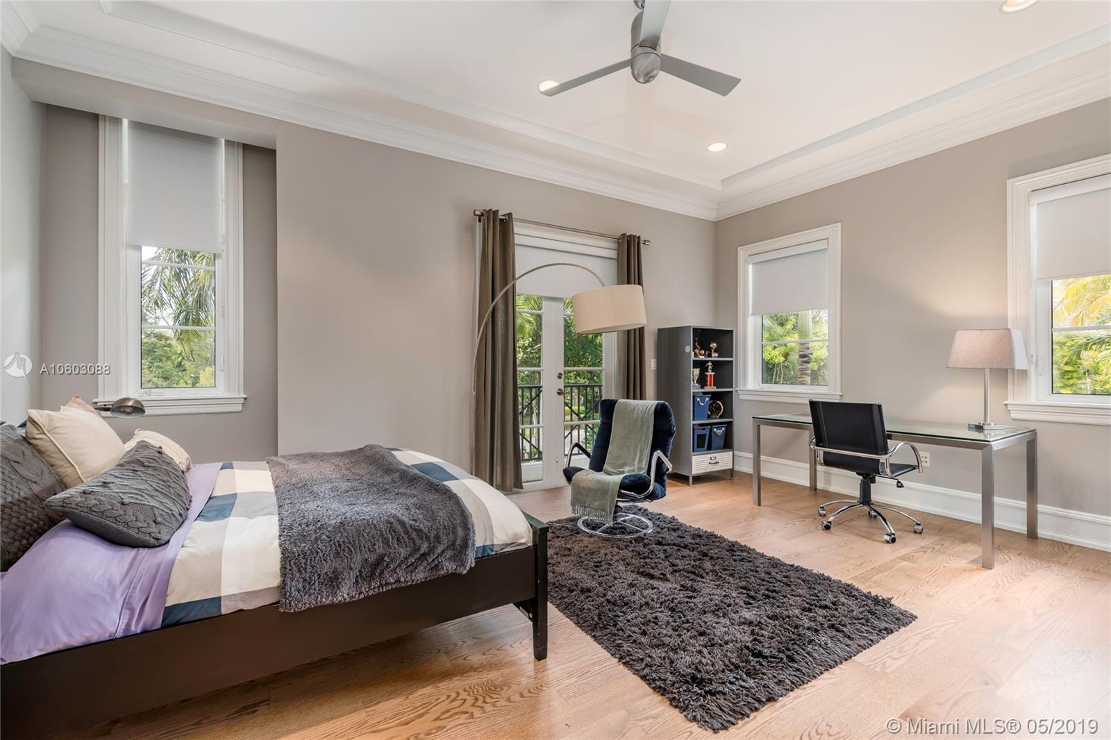 Hammock Lake - Residential