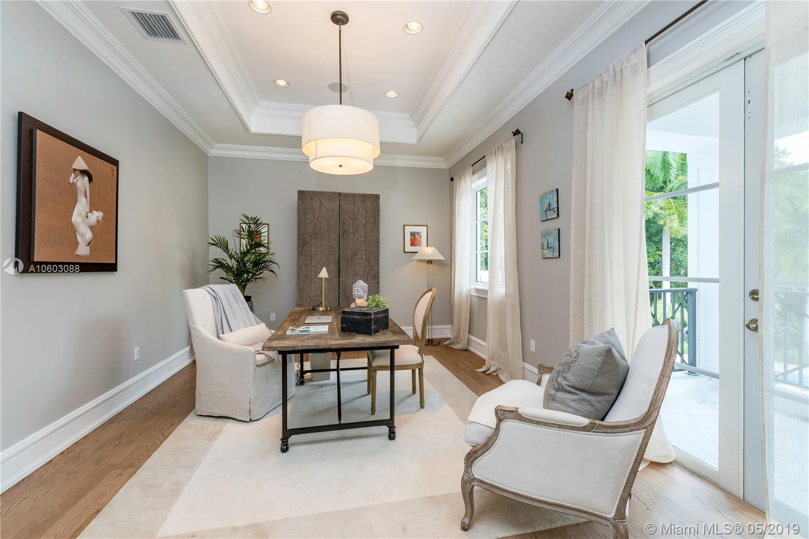 Hammock Lake - Residential