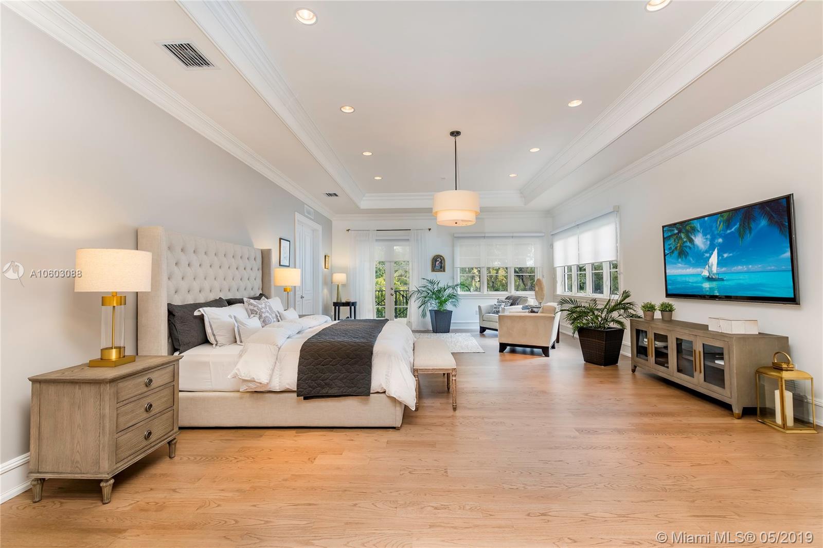 Hammock Lake - Residential