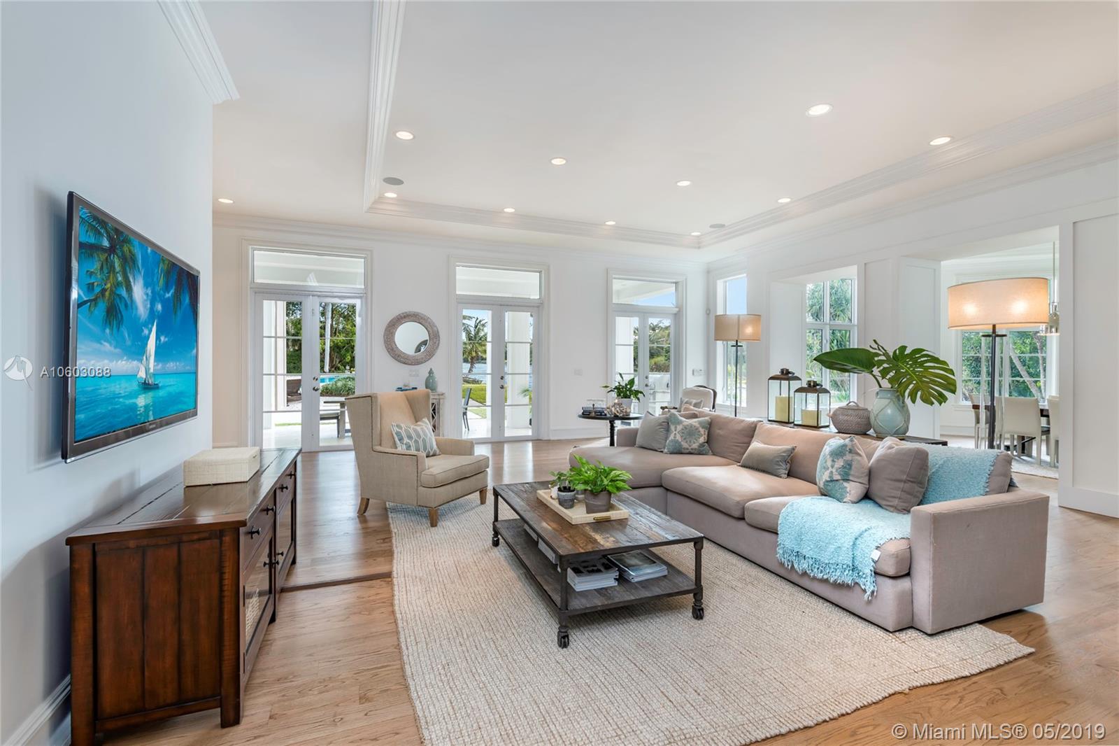 Hammock Lake - Residential