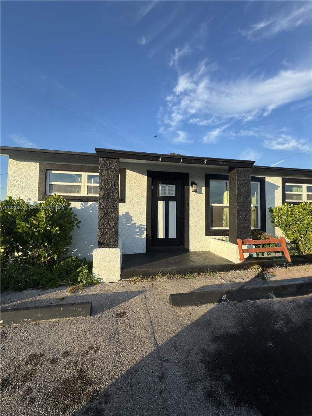 Photo of 415 SE 4th St, South Bay, FL 33493 (MLS # A11930824)