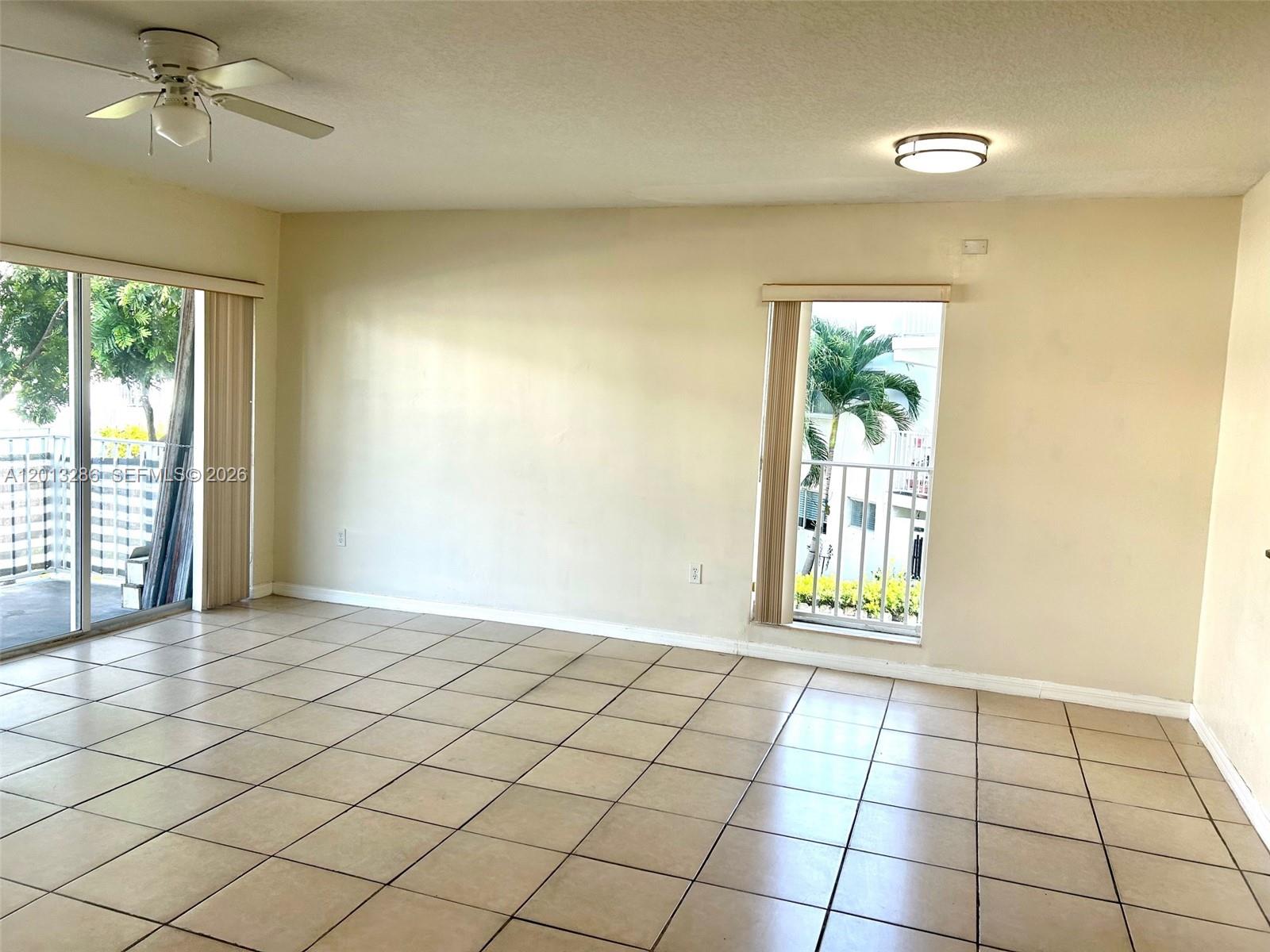 PARADISE AT DADELAND COND - Residential Lease