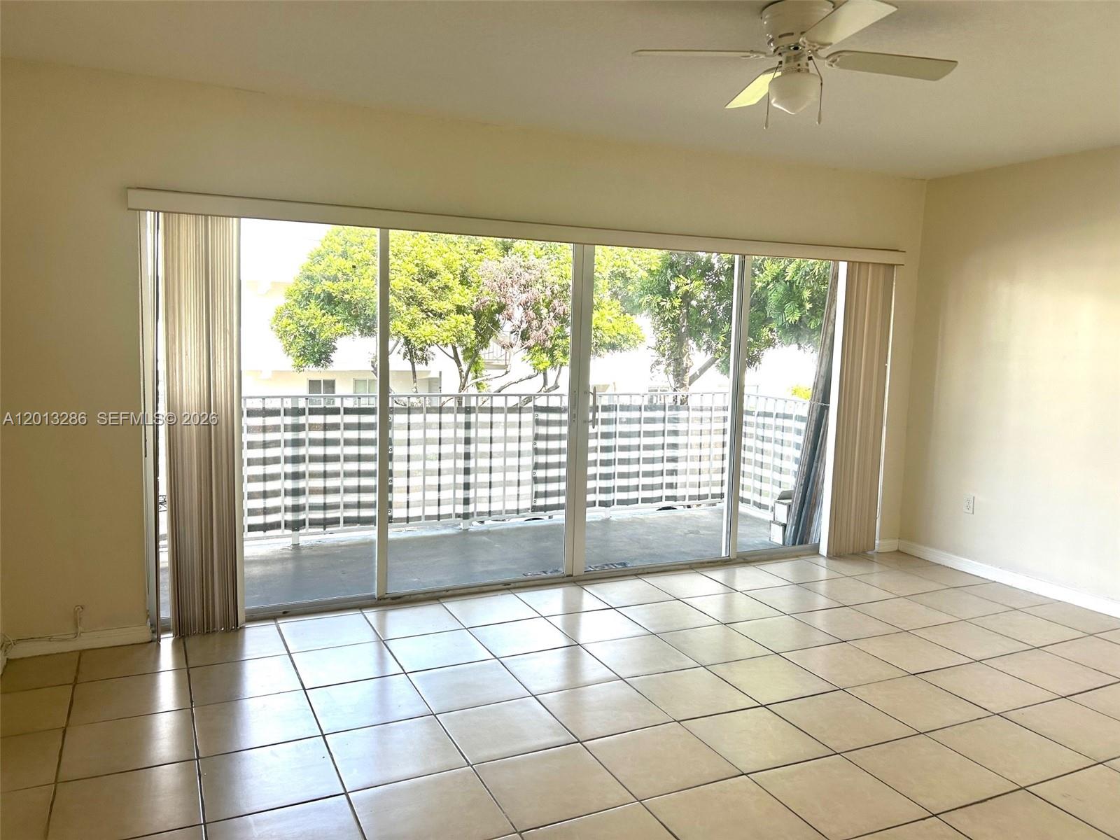 PARADISE AT DADELAND COND - Residential Lease
