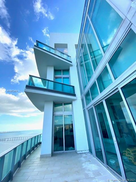 JADE RESIDENCES AT BRICKE - Residential