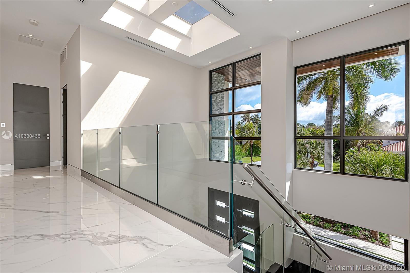 GOLDEN BEACH SEC D - Residential