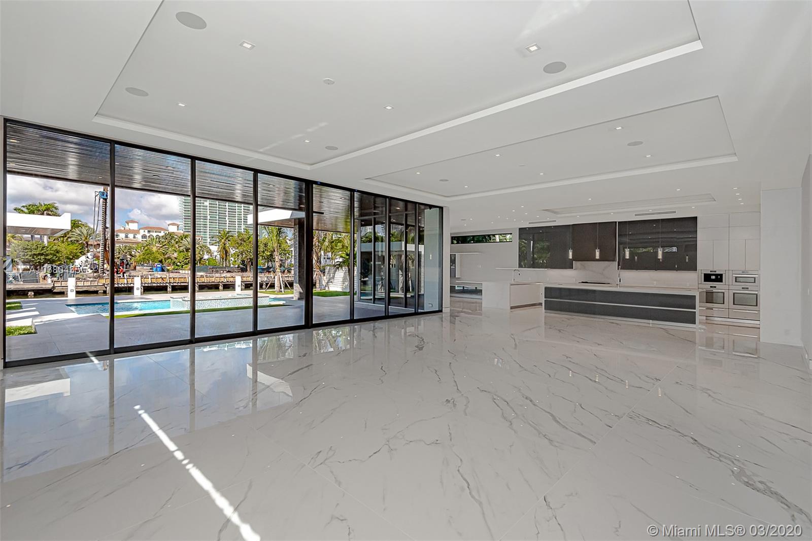 GOLDEN BEACH SEC D - Residential