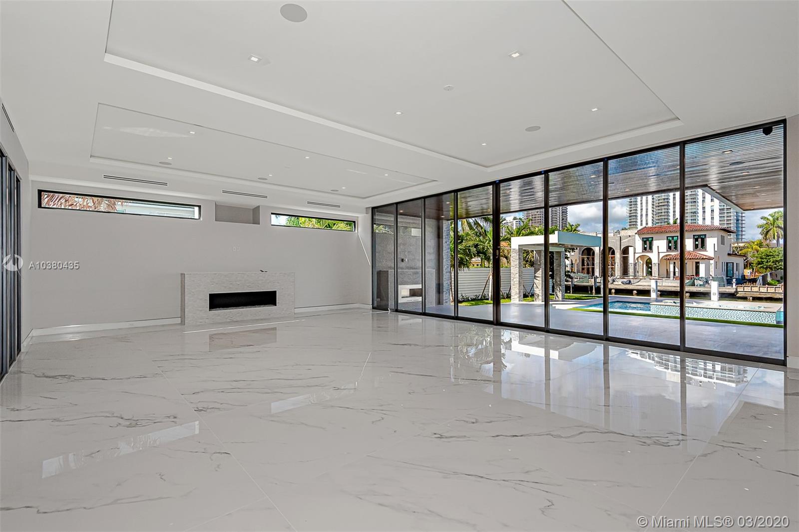 GOLDEN BEACH SEC D - Residential